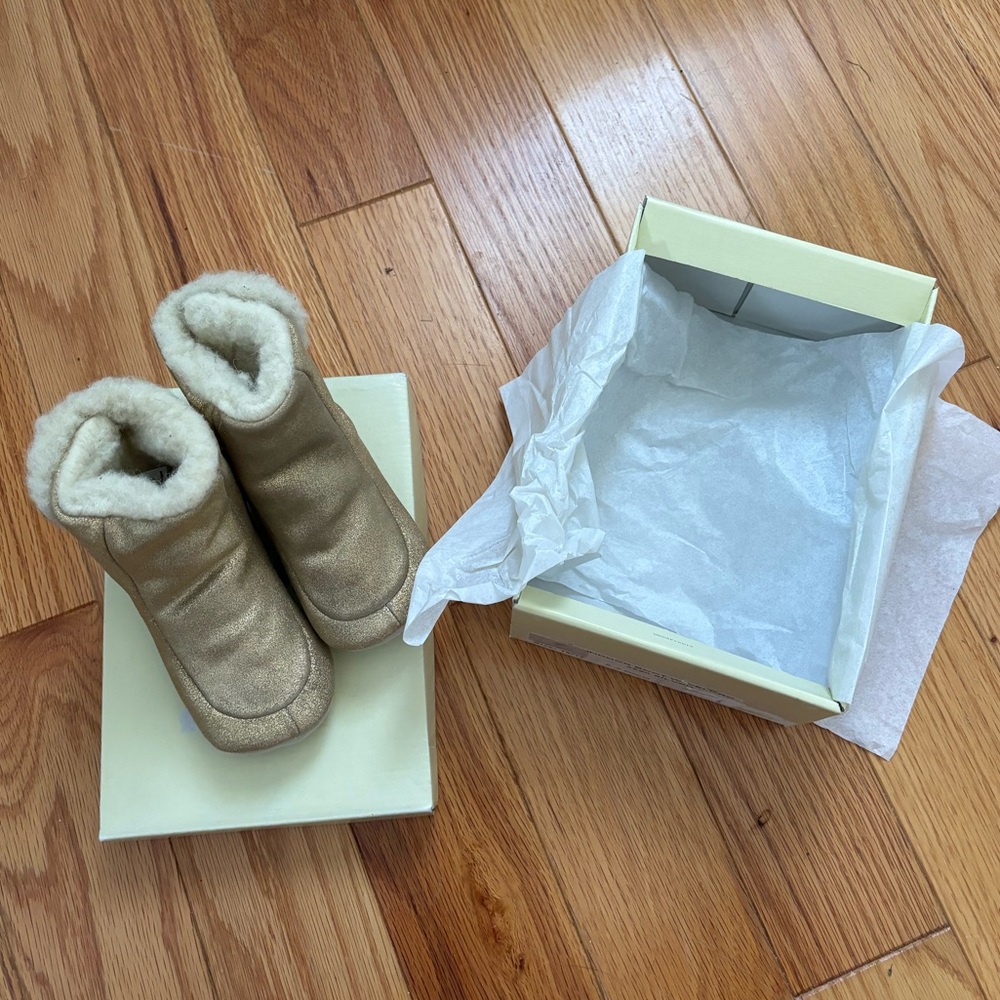 Petit Nord Gold Metallic Velcro Boots